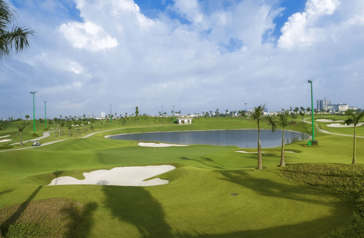Tiện ích ngoại khu: Sân Golf Sông Bé