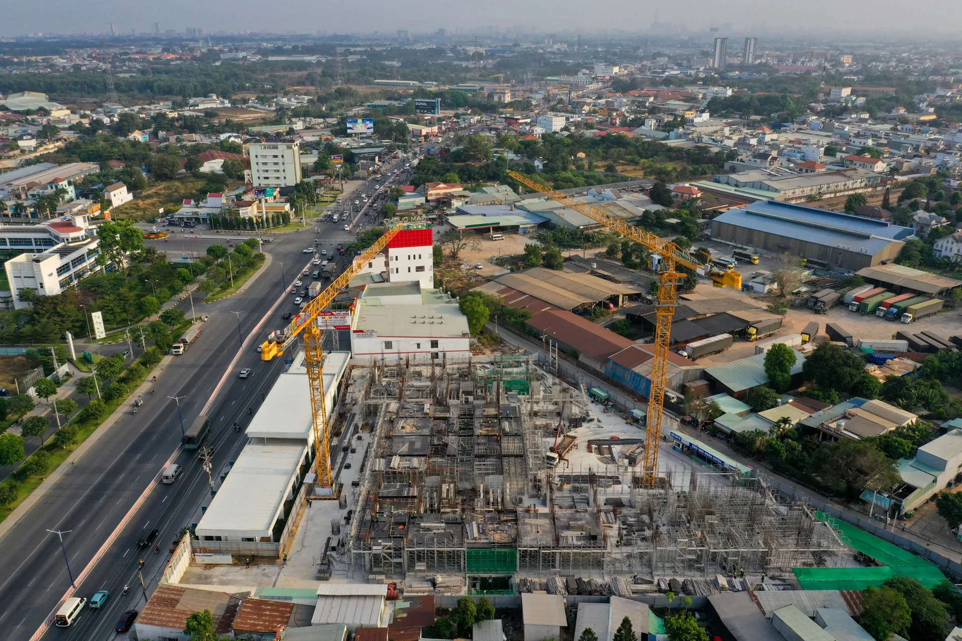NGUYÊN NHÂN BÌNH DƯƠNG THÀNH ĐẠI CÔNG TRƯỜNG DỰ ÁN CĂN HỘ 10 GoftView 1