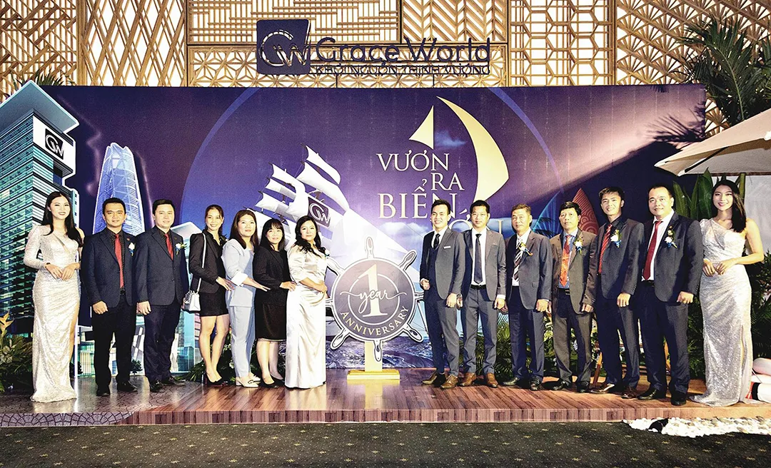 “VƯƠN RA BIỂN LỚN” - ĐÊM CỦA NIỀM TIN VÀ KHÁT VỌNG 28 GraceWorld 4