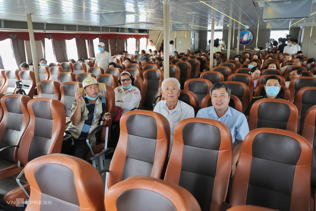 Khai trương phà biển Cần Giờ - Vũng Tàu 8 khachdipha 2089 1609733619
