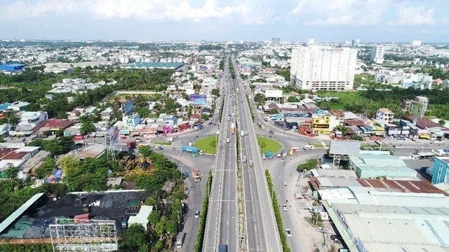 Đại lộ kinh tế, tài chính của Bình Dương chính thức được triển khai 3 photo 1 16079201403111668981680