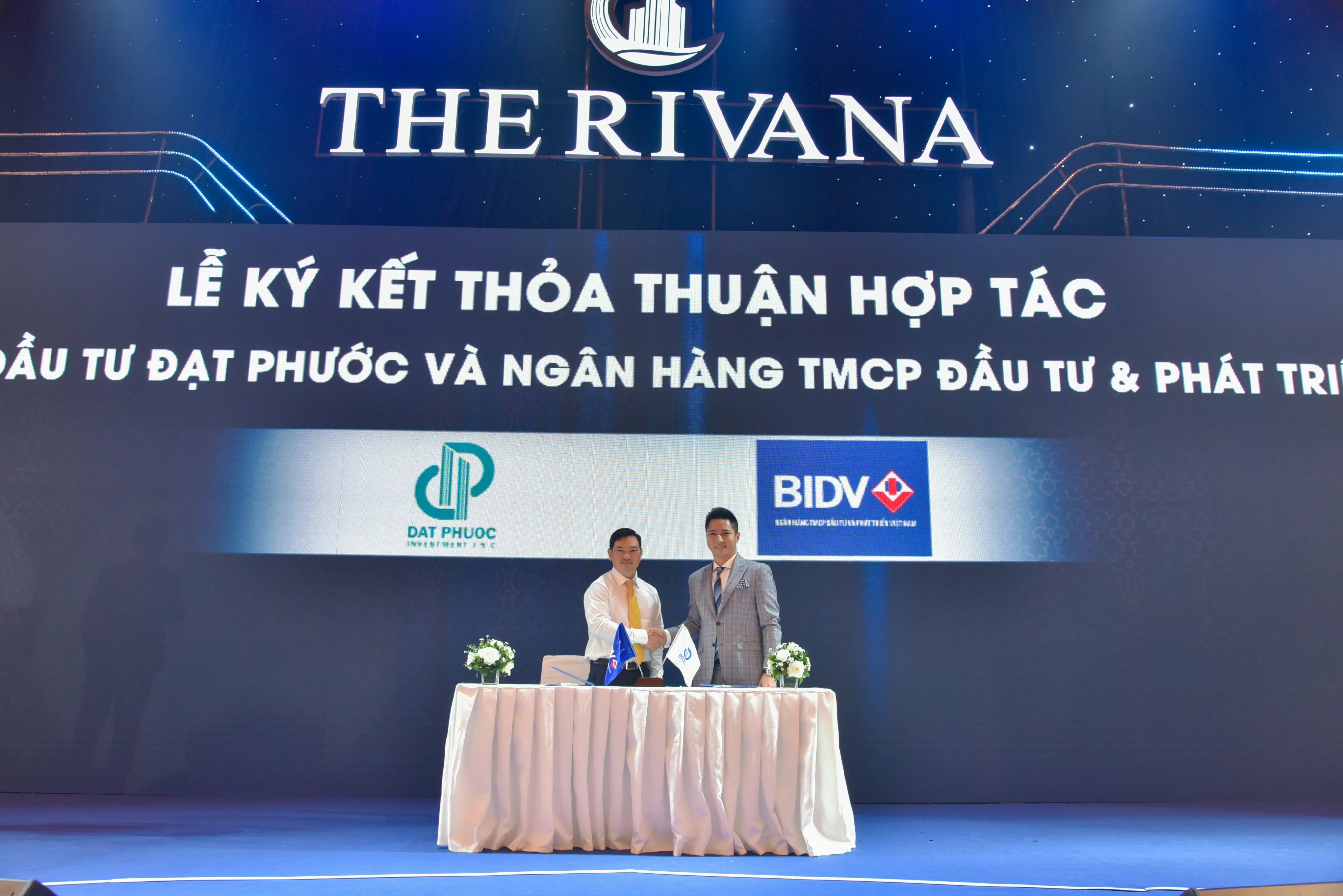 Bùng nổ sự kiện giới thiệu dự án cao cấp The Rivana 17 z2294895847748 205ec3afc83208c2a315a624d59c13c4