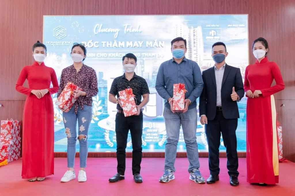 Tưng bừng lễ khai trương nhà mẫu Honas Residence 25 4N2B5284