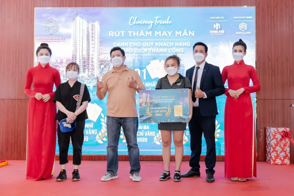 Tưng bừng lễ khai trương nhà mẫu Honas Residence 21 4N2B5318