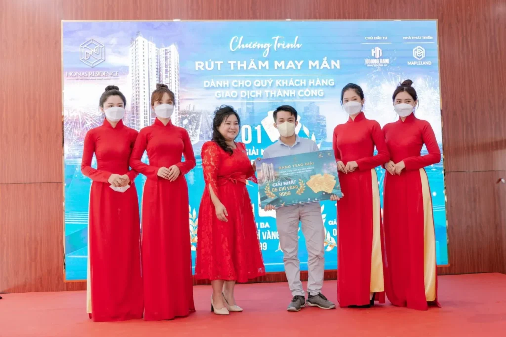 Tưng bừng lễ khai trương nhà mẫu Honas Residence 22 4N2B5369