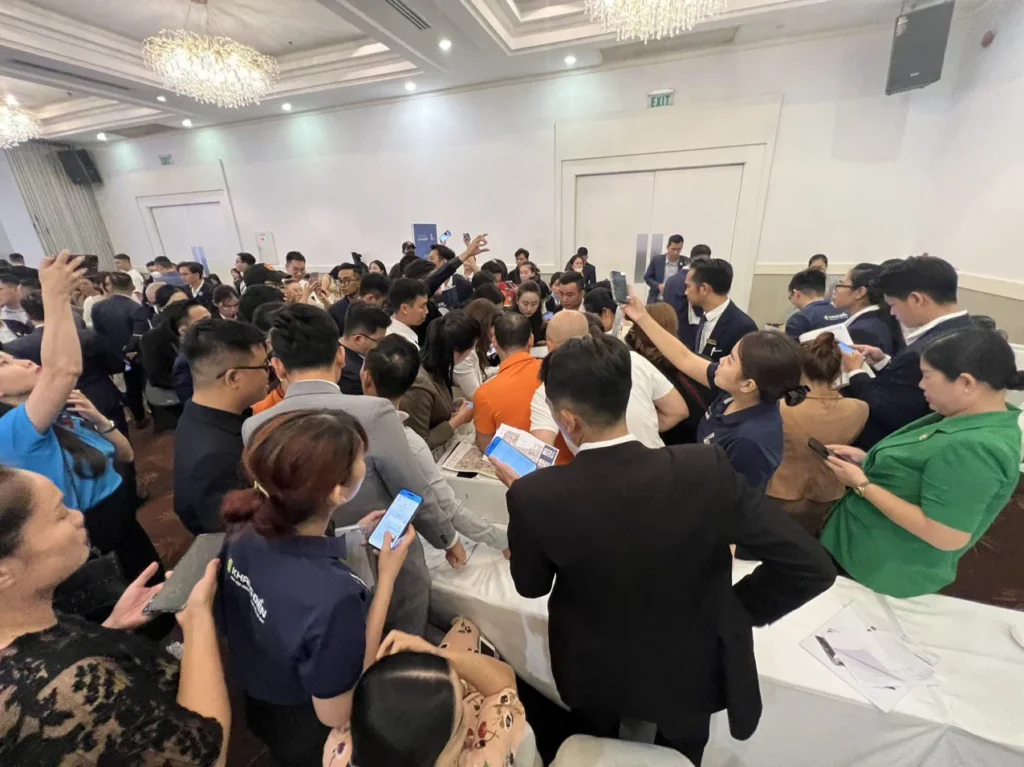 Sự kiện mở bán The Privia: Dự án tốt nhất năm 2023 10 z4913723468372 5165a1331b581c63bbd5fc7aa8552acd