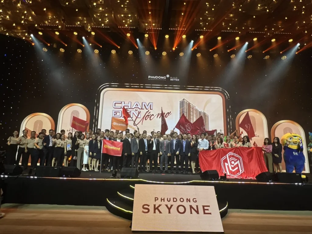MapleLand đại lý chính thức F1 dự án Phú Đông SkyOne 40 z5267522334514 5e00c9145888e231c546c75c8a274fb7