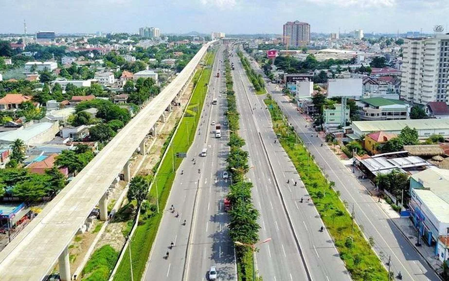 Happy One Mori – Hạ tầng kéo giá, vì sao dự án là lựa chọn an cư & đầu tư? 16 Quốc lộ 13 đang được mở rộng 8-10 làn xe