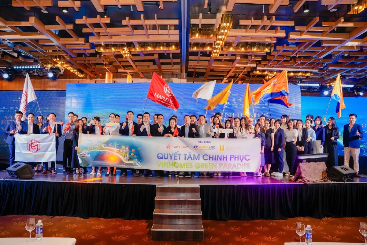 Sự kiện “Đón Vận Hội – Đổi Tương Lai”: Khi ngọn lửa khát vọng được thắp sáng cùng Vinhomes Green Paradise 27 le ra quan vinhomes can gio2 11zon