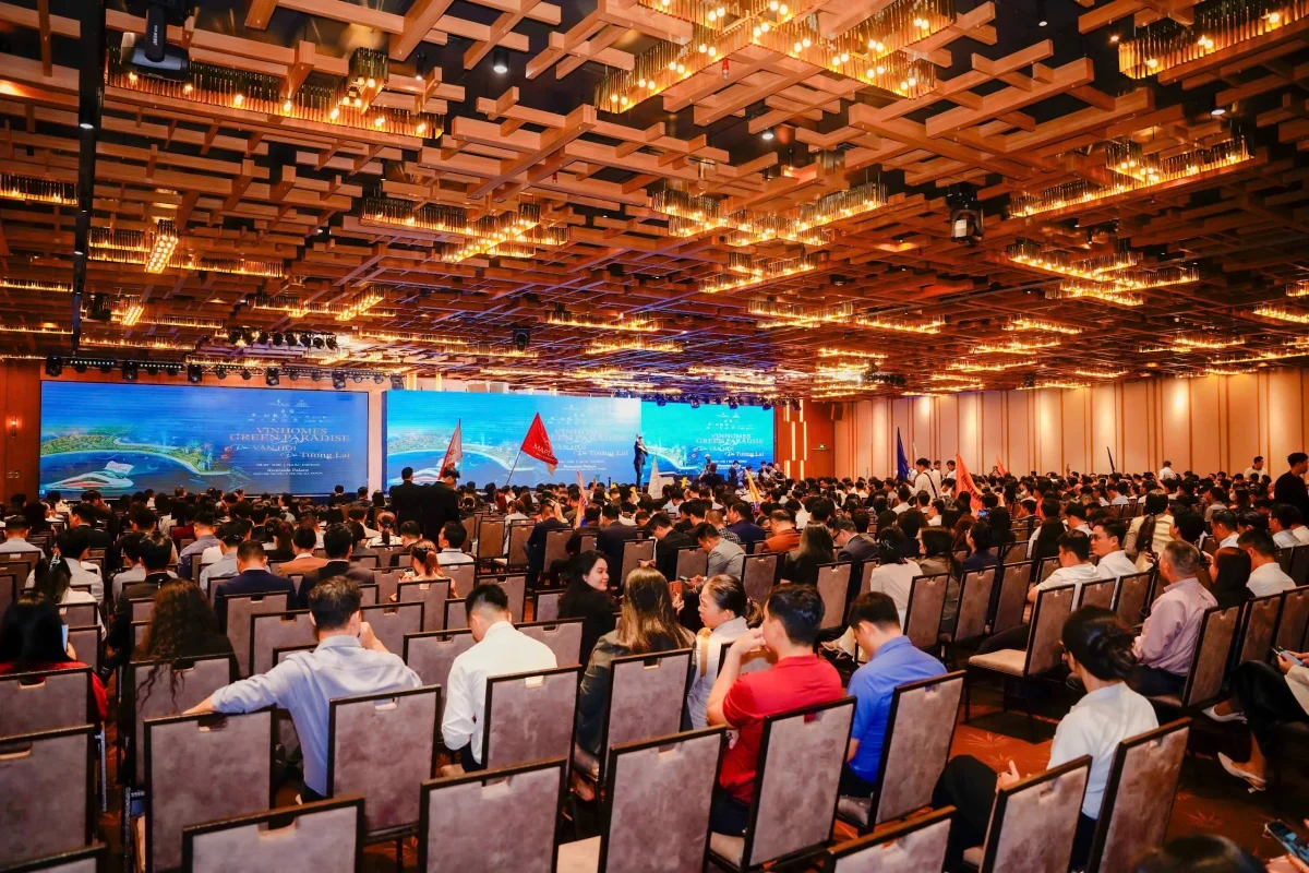 Sự kiện “Đón Vận Hội – Đổi Tương Lai”: Khi ngọn lửa khát vọng được thắp sáng cùng Vinhomes Green Paradise 25 le ra quan vinhomes can gio3 11zon